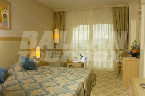 почивка в L Oceanica Beach Resort