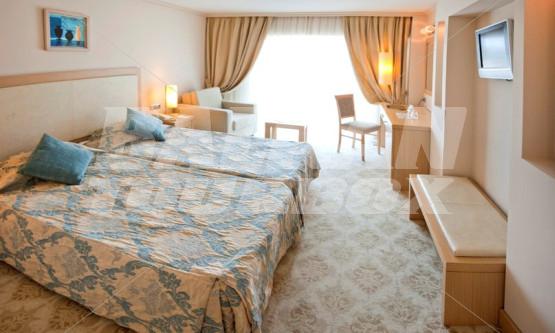 почивка в L Oceanica Beach Resort