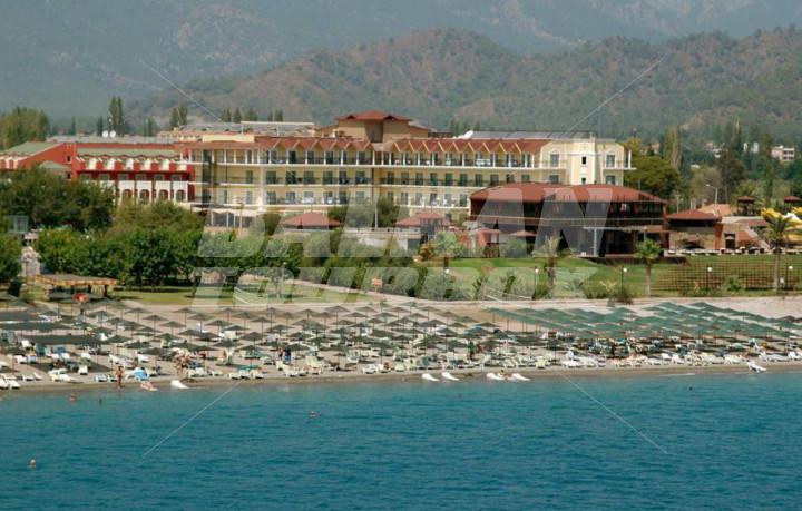 почивка в L Oceanica Beach Resort