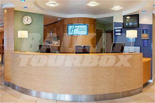 почивка в Holiday Inn Express Oxford - Kassam Stadium