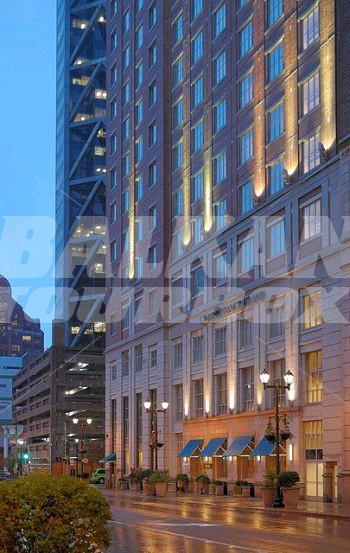 почивка в Renaissance by Marriott St. Louis Grand