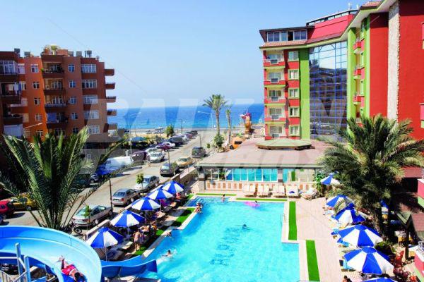 holiday in Xeno Alpina
