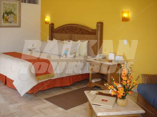 почивка в Copacabana Beach Hotel Acapulco