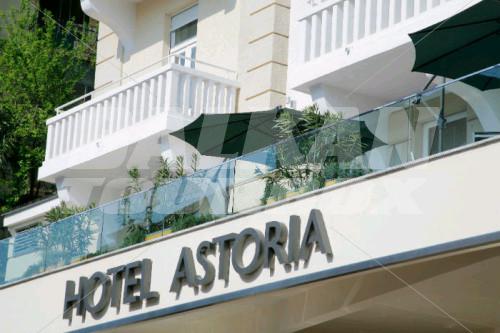 holiday in Astoria by Ohm Group