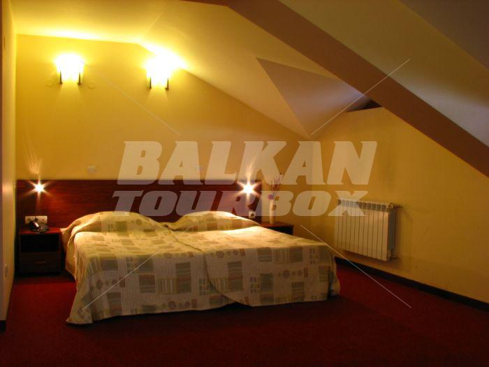 holiday in Complex Bojurland