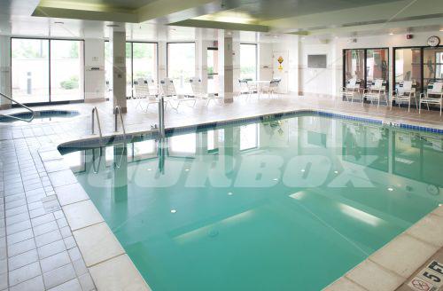 почивка в Courtyard Somerset