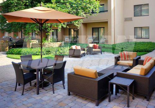 почивка в Courtyard by Marriott Lexington North
