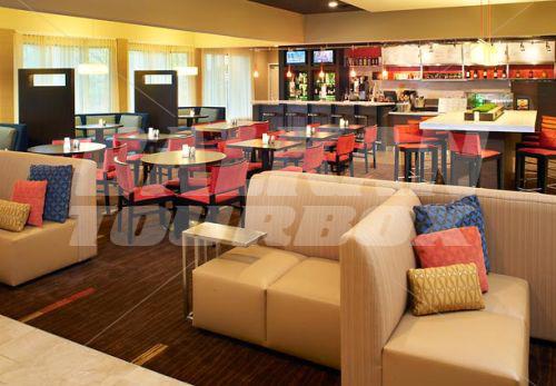 почивка в Courtyard by Marriott Lexington North