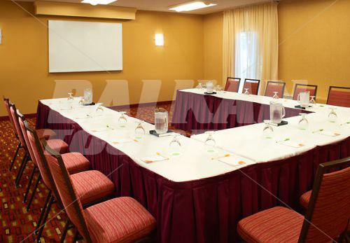 почивка в Courtyard by Marriott Lexington North