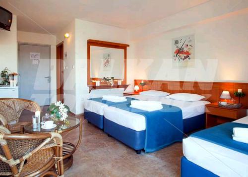 почивка в Daphne Holiday club