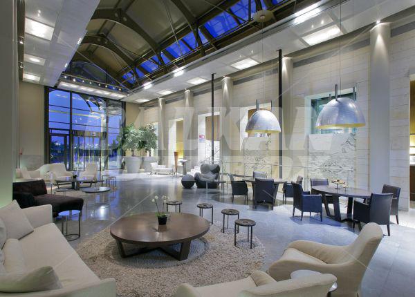 holiday in Nikopolis Hotel