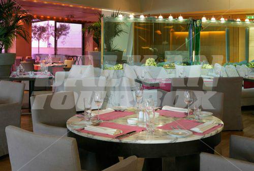 holiday in Nikopolis Hotel