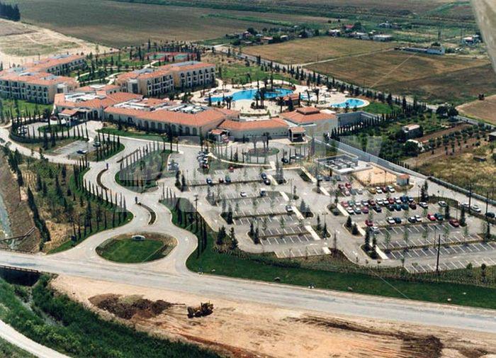 holiday in Nikopolis Hotel
