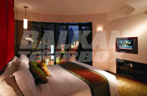 holiday in Eaton Smart