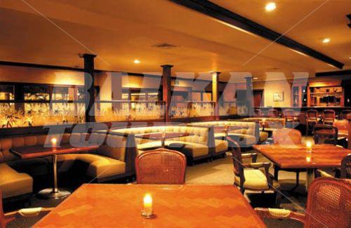 почивка в Embassy Suites Los Marlins & Golf Resort