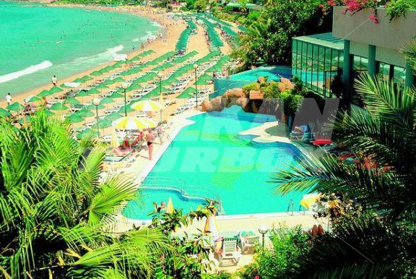 почивка в Justiniano Beach