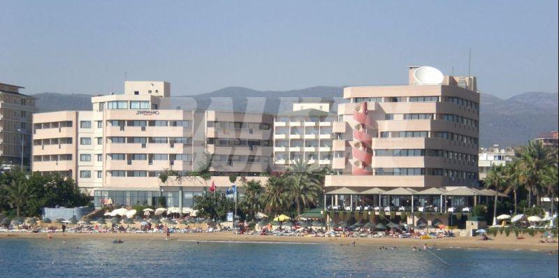 почивка в  Justiniano Beach