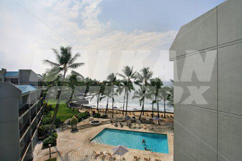 почивка в Aston Kona by the Sea