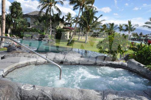 почивка в Outrigger Fairway Villas
