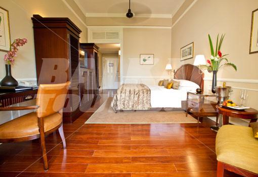 почивка в Raffles Le Royal