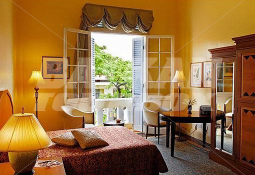 почивка в Raffles Le Royal