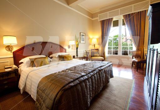 почивка в Raffles Le Royal