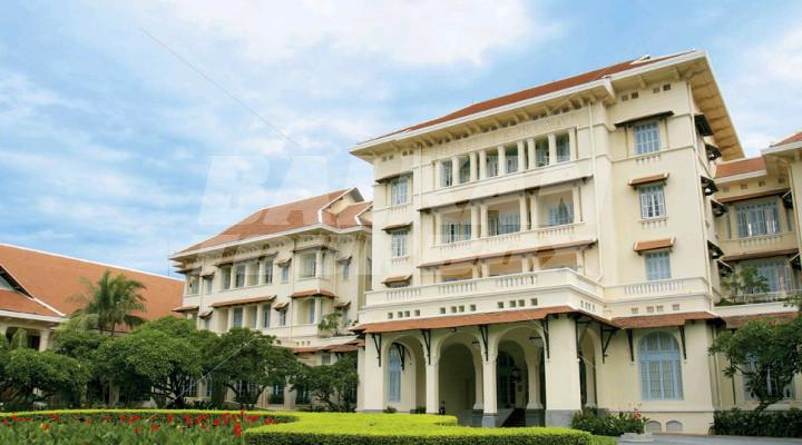 почивка в Raffles Le Royal