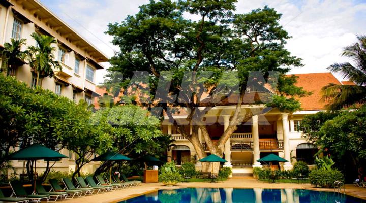 почивка в Raffles Le Royal