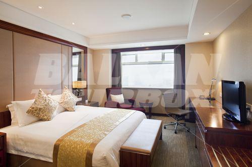 holiday in Crowne Plaza