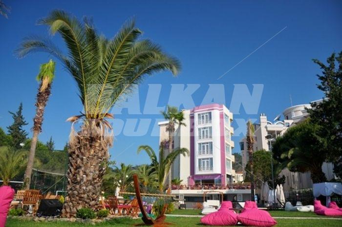 почивка в  Dora Beach
