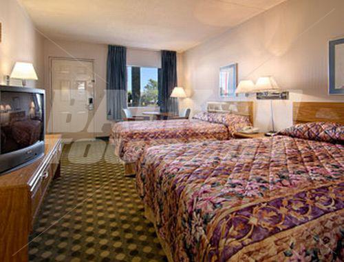 почивка в Days Inn Richmond