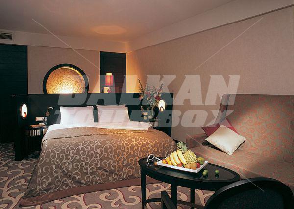почивка в Cornelia Diamond Golf Resort and SPA