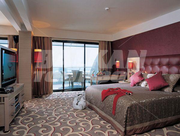 почивка в Cornelia Diamond Golf Resort and SPA
