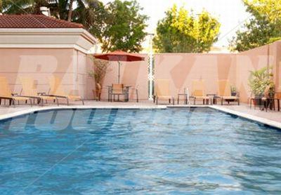 почивка в Courtyard by Marriott Fort Lauderdale Weston