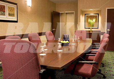 почивка в Courtyard by Marriott San Francisco Airport/Oyster Point Waterfront