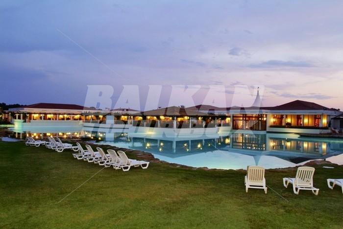 почивка в Argonauti Club Resort
