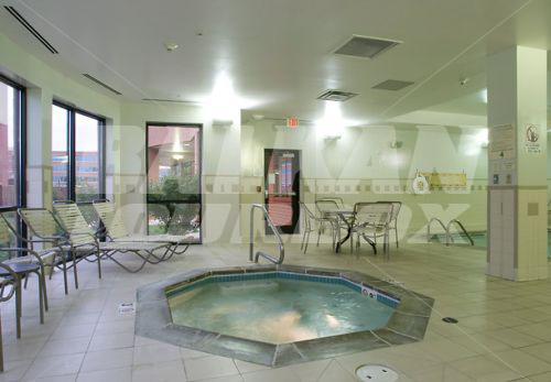 почивка в Courtyard by Marriott Cincinnati North at Union Centre