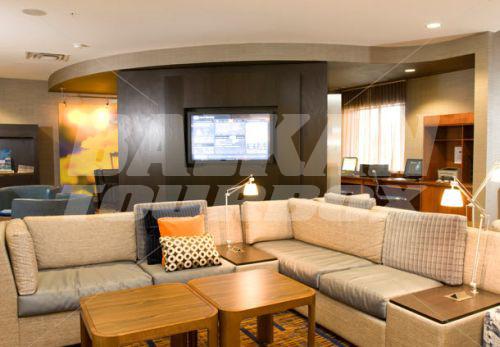 почивка в Courtyard by Marriott Cincinnati North at Union Centre