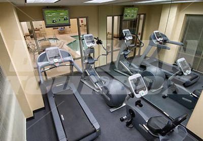 почивка в SpringHill Suites Norfolk Old Dominion University