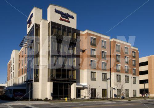 почивка в SpringHill Suites Norfolk Old Dominion University