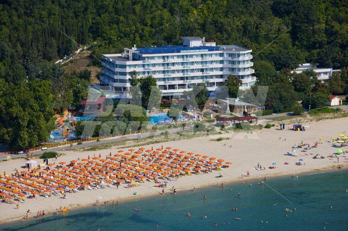 holiday in Arabela Beach