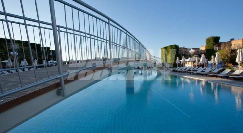 holiday in Bella Beach Hotel