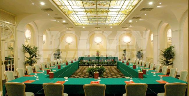почивка в Ambasciatori Palace