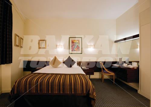 почивка в Thistle Euston