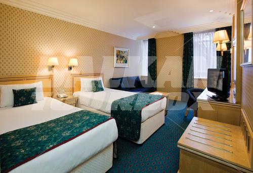 почивка в Thistle Euston