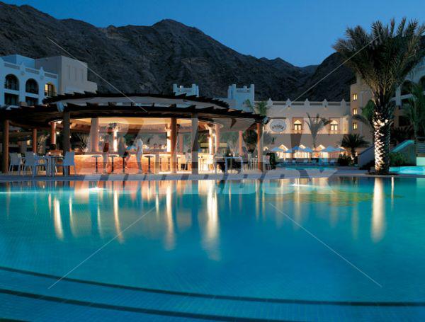 holiday in Shangri-La 's Barr Al Jissah Resort & Spa – Al Waha