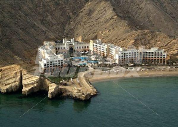 holiday in Shangri-La 's Barr Al Jissah Resort & Spa – Al Waha