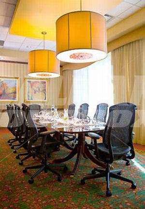 почивка в Renaissance by Marriott Oklahoma City Convention Center