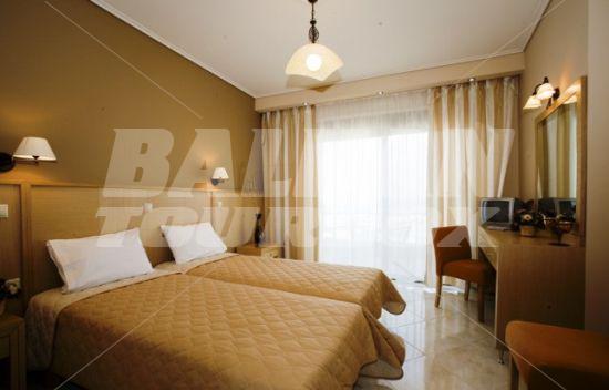 почивка в Evia Hotel and Suites Hotel