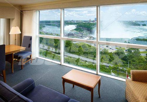 почивка в Niagara Falls Marriott Gateway on the Falls